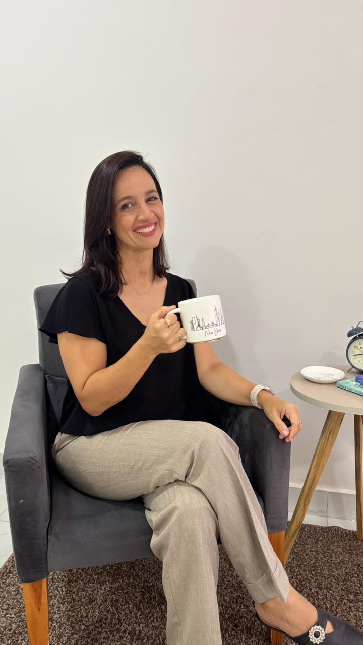 Caroline Bastos - Psicóloga TCC